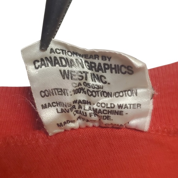 Team Canada Hockey T Shirt Red Size Large Hard Hitting Mens Cotton Team Wear - Picture 3 of 8